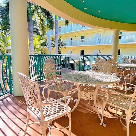Sunset Vistas Condo 203S St. Pete Beach Eksteriør bilde